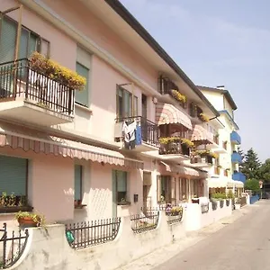 Dalla Bella - Agenzia Cocal Apartmán Caorle
