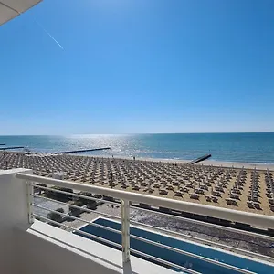 Faro - Walterigato Solo Per Famiglie Apartmán Lido di Jesolo